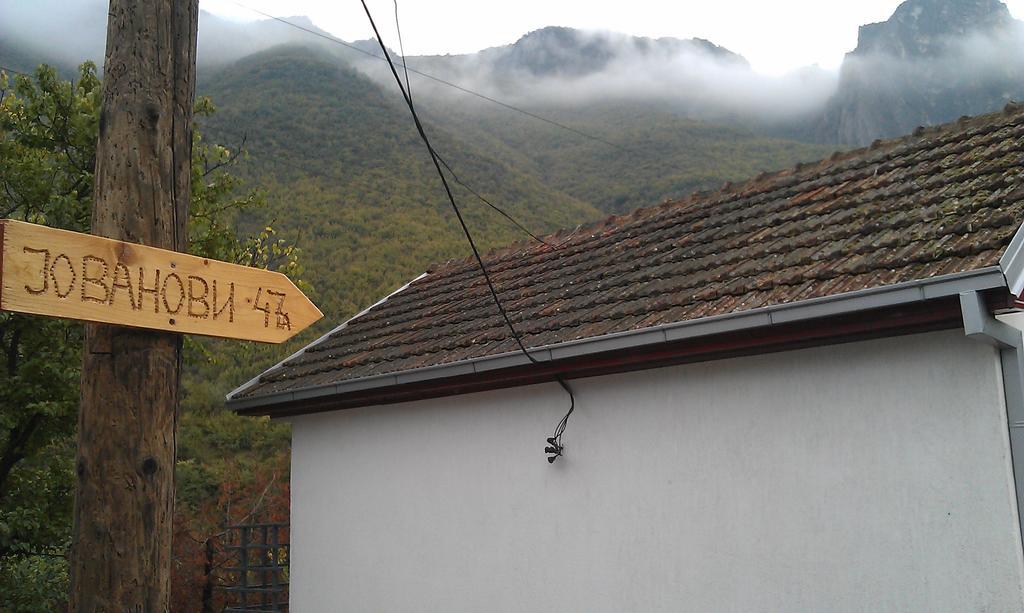 Jovanov Residence - Remote & Accessible Dolna Matka Esterno foto